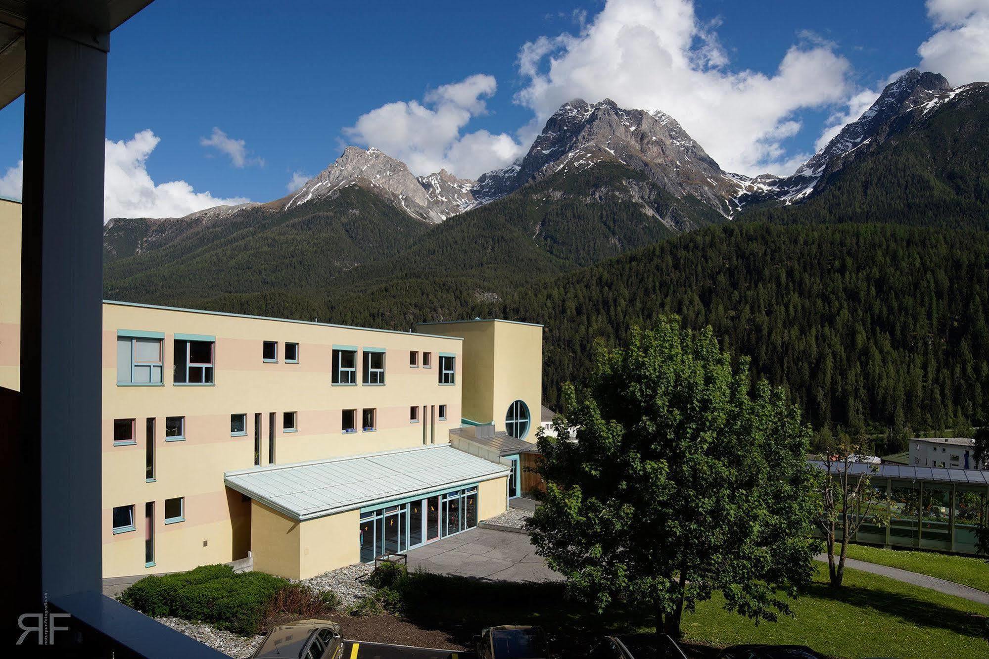 Hotel Astras ชกูอล ภายนอก รูปภาพ